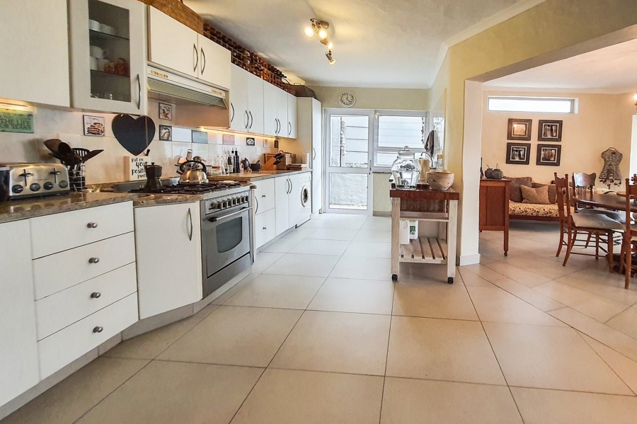 To Let 3 Bedroom Property for Rent in Heuwelkruin Western Cape